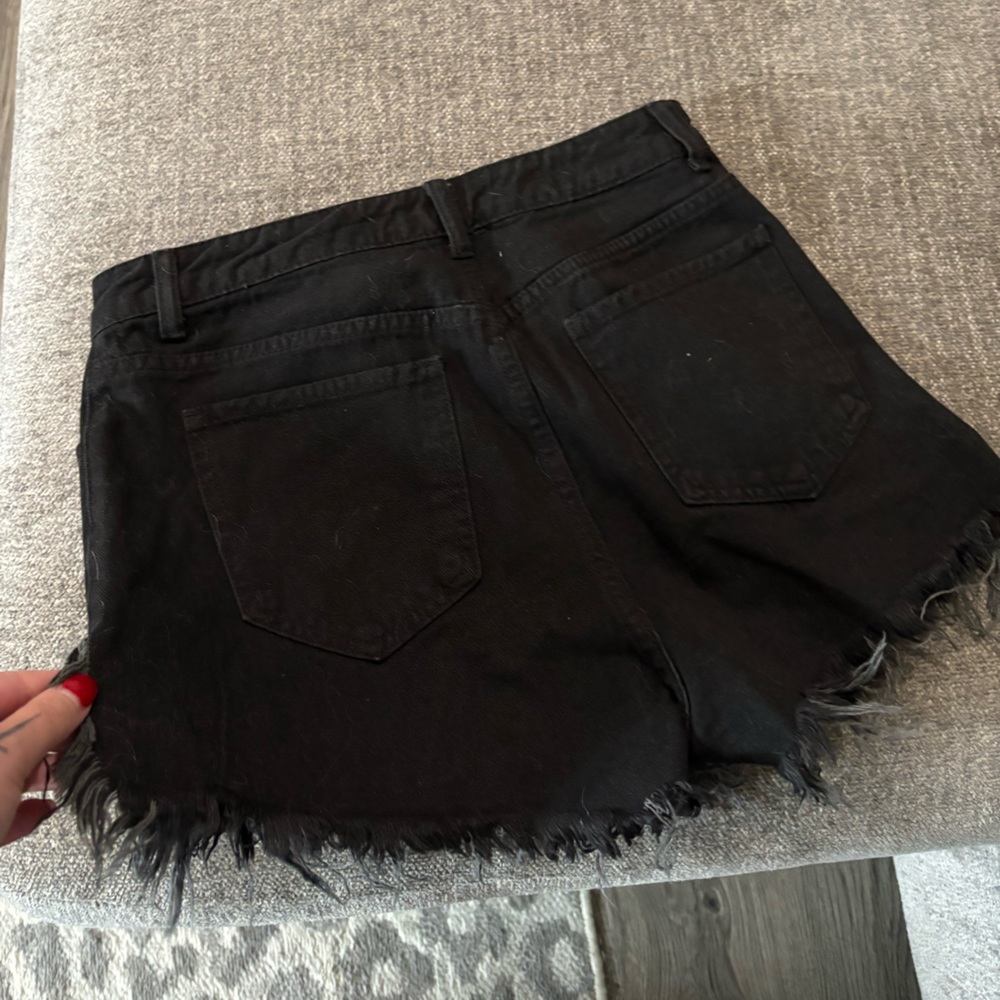 Black Studded Jean Shorts 28/M/6 NWOT - Picture 4 of 5